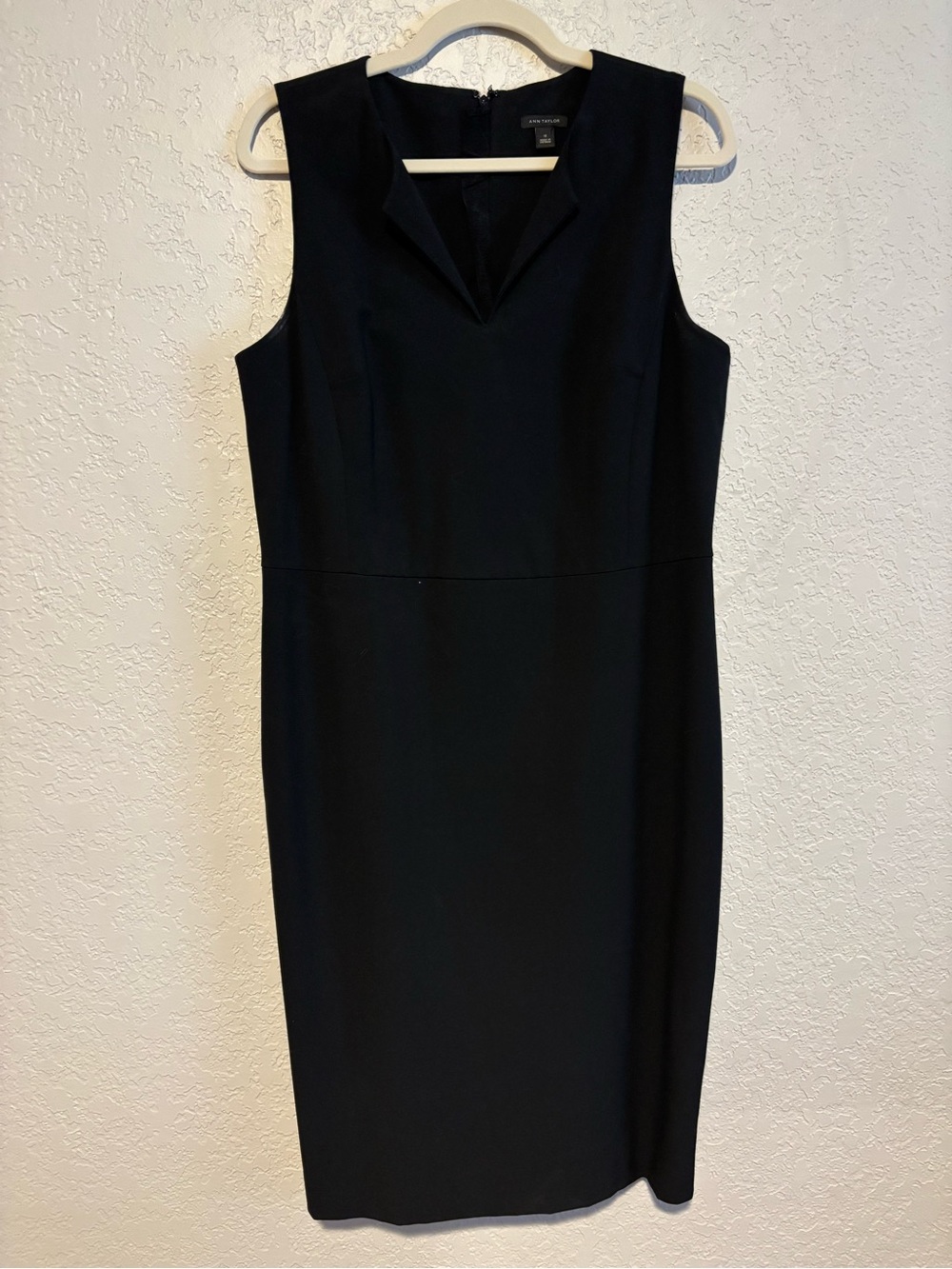 Ann Taylor Navy-Black V-Notch Sheath Dress
